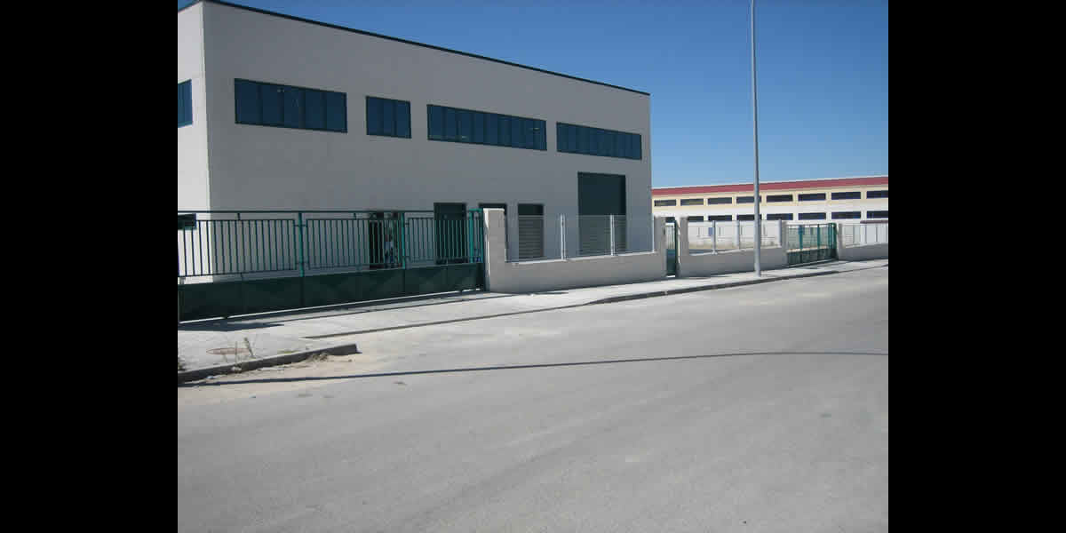 Naves industriales Limite 98