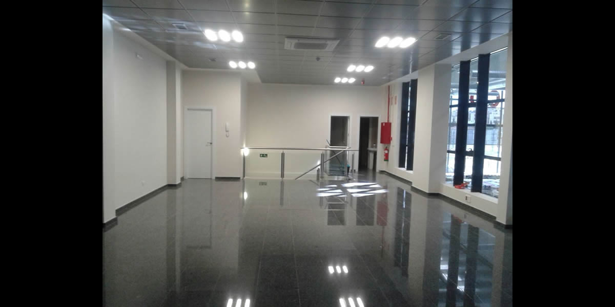 Naves industriales Limite 98